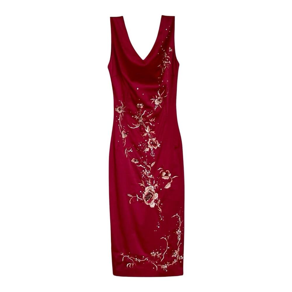 VTG Mandalay red midi cocktail dress with intricate floral embroidery Size 4